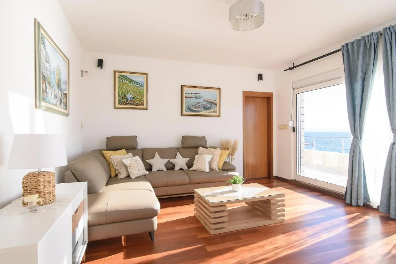 Apartment Helli Trogir